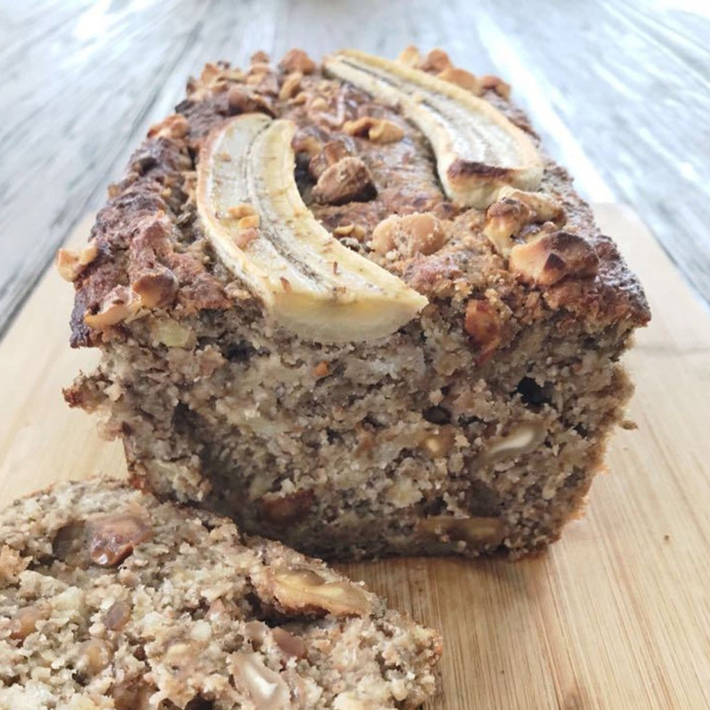 Panqué de Plátano con Macadamias y Nueces de Castilla – Estado Natural