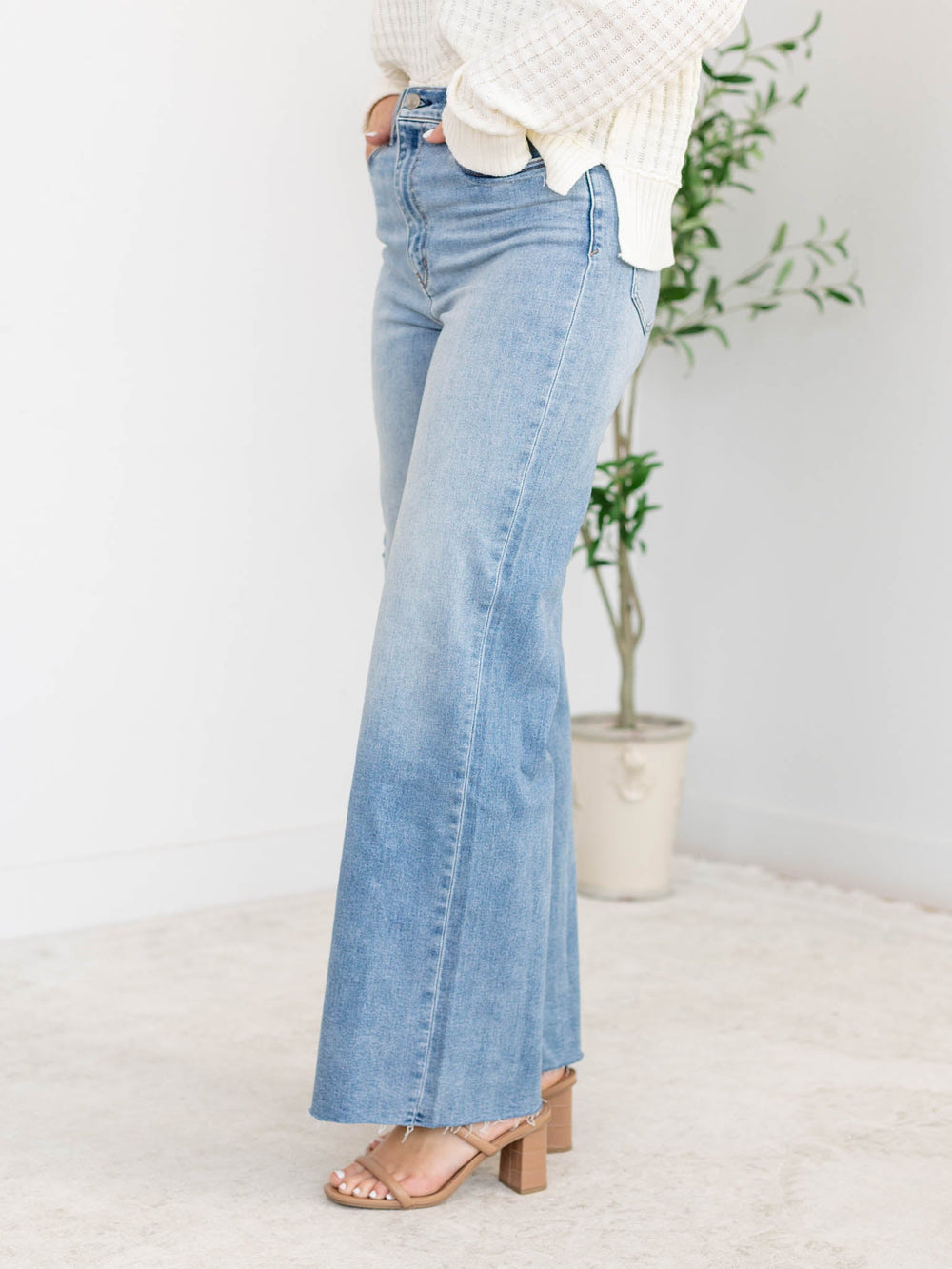 Daze Dance Floor Far Out High Rise Wide LegDenim jeans