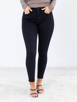 Good American-Good American Good Legs Black Skinny - Leela and Lavender