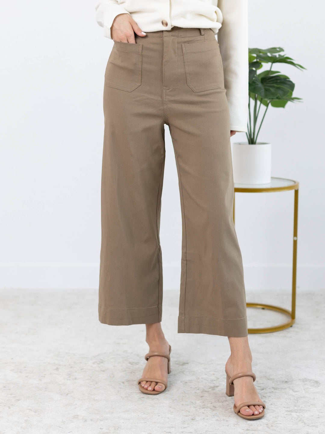 eesome-Patch Pocket Straight Leg Pant - Leela and Lavender