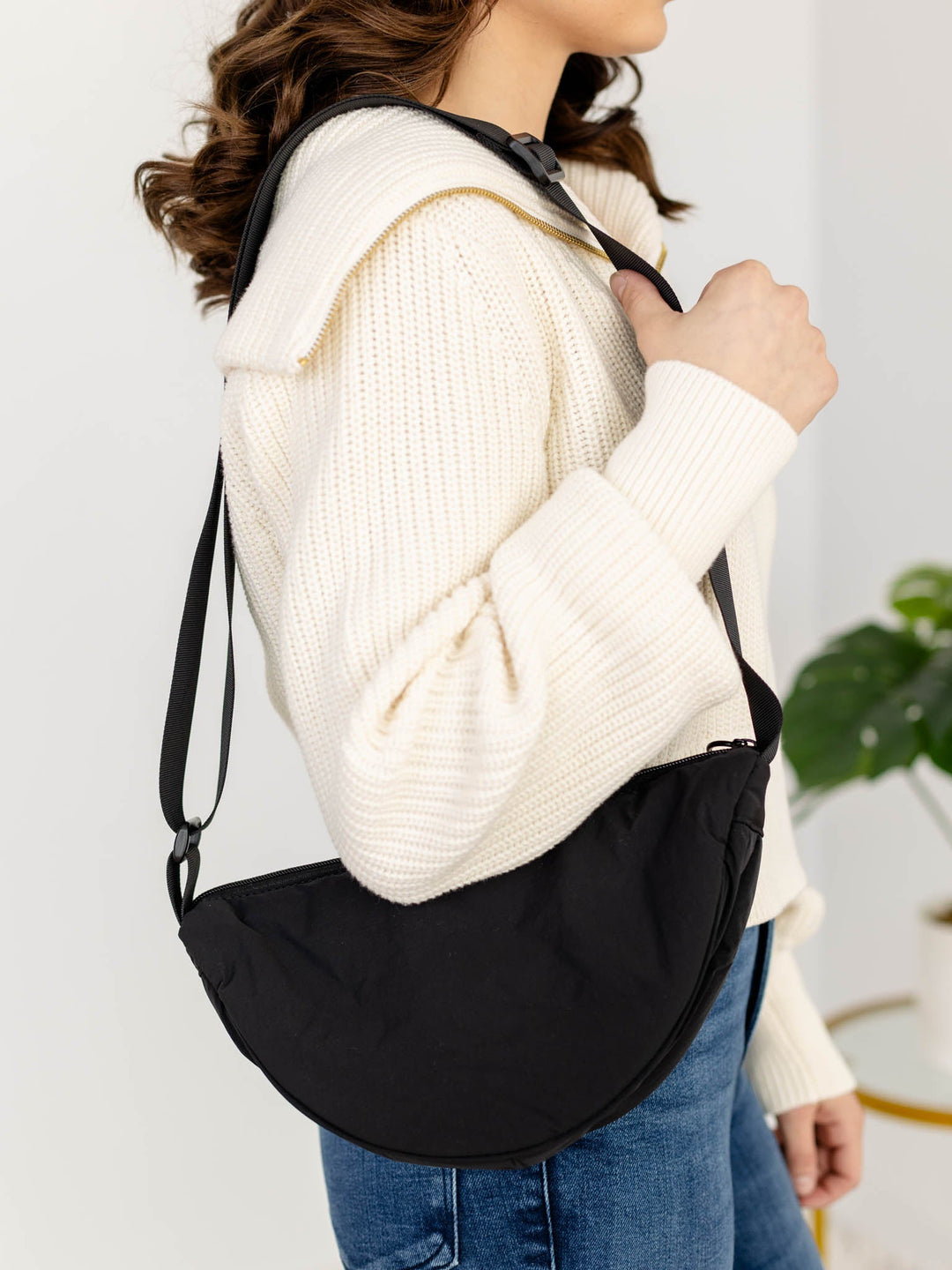 Round Mini Shoulder BagHandbags