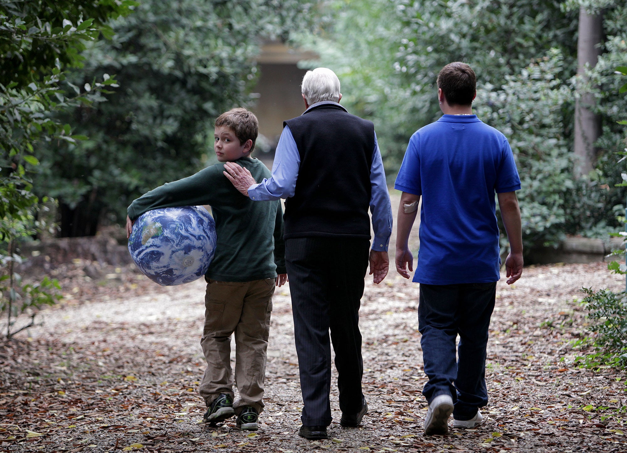 Jimmy Carter with his grandsons Jeremy Carter and Hugo Wentzel in 2009.