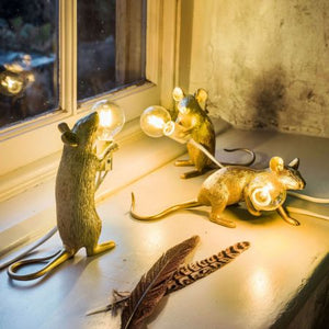 sitting mouse lamp