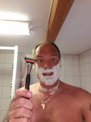 GO SHAVE gunmetal metalskaft med skarpe barberblade er nået til Sverige