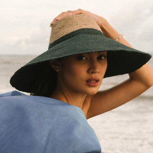 RIRI Duo Jute Handwoven Straw Hat In Natural & Kelly Green – BrunnaCo