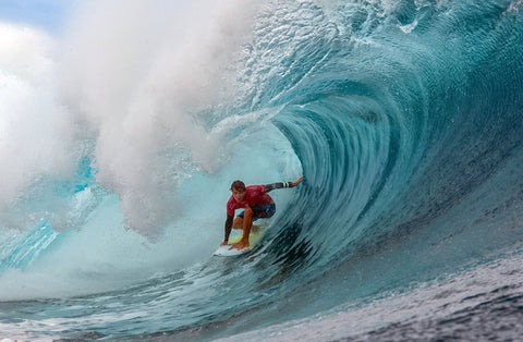 julian wilson surfer australia wetsuit