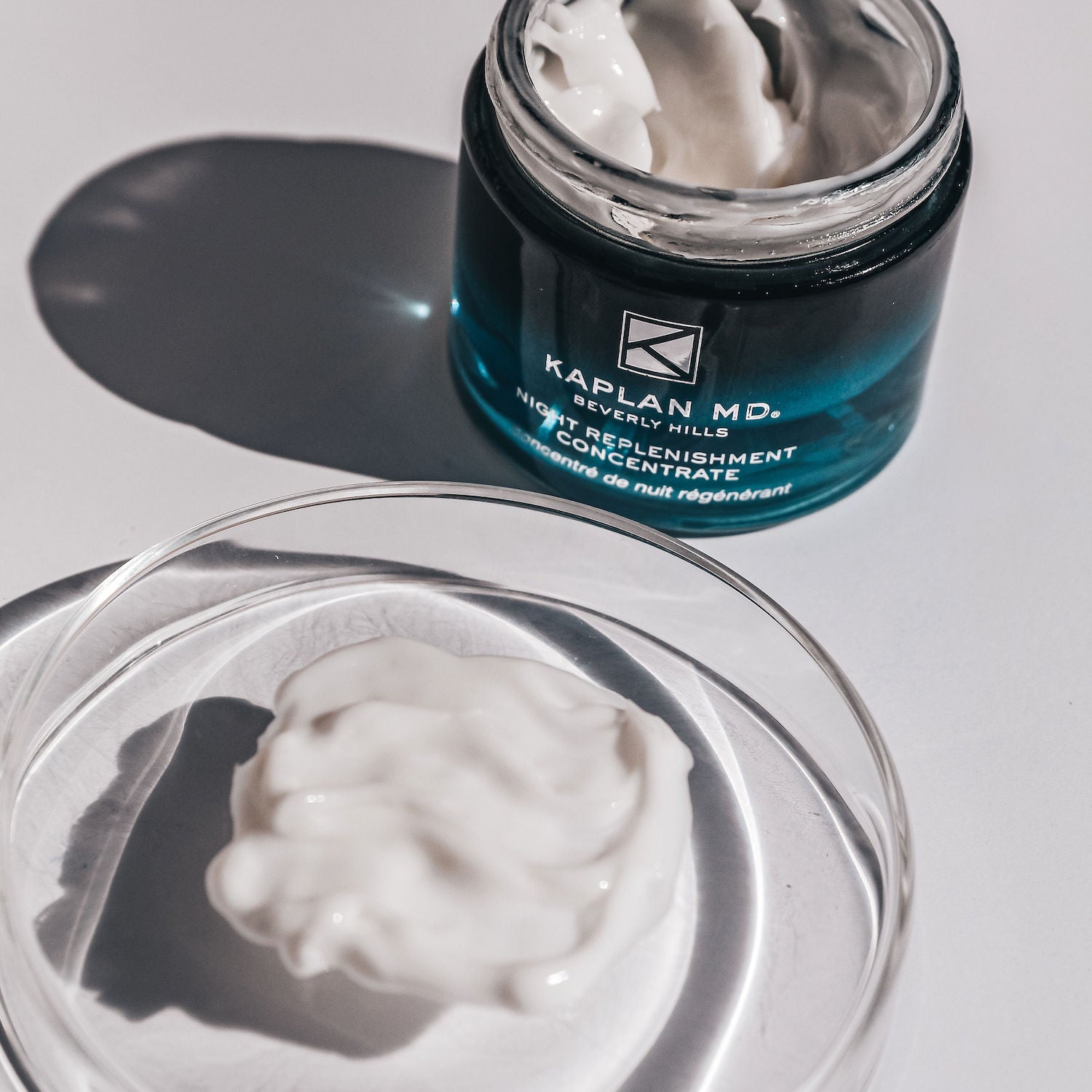 Night Replenishment Concentrate holds key ingredients that make an intense and visible difference in your skin