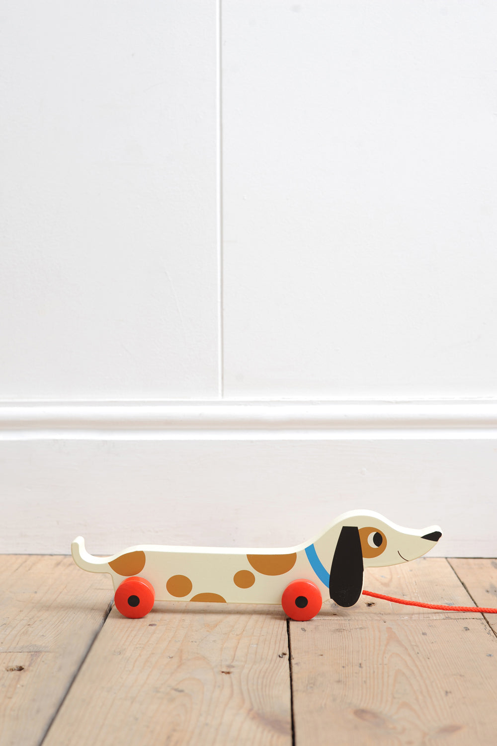 charlie the sausage dog wooden pull toy