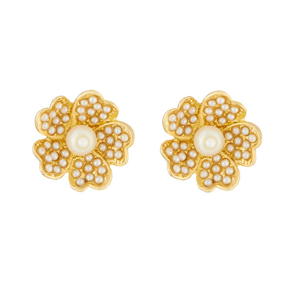 Shop Kriaa Floral Design Gold Plated Pearl Stud Earrings