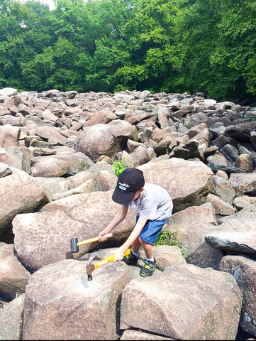 Ringing Rocks State Park Hitting Rocks With Hammers 