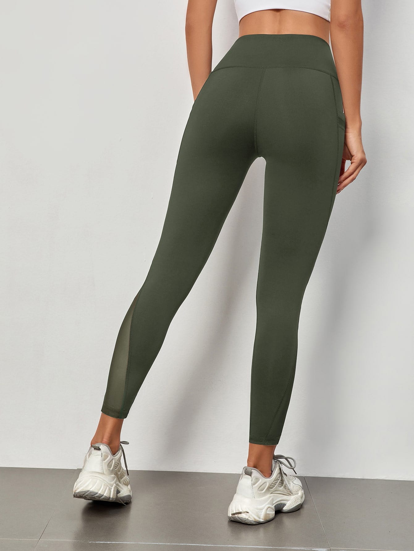 Mesh Panels Sports Leggings With Phone Pocket | Pomona and Peach