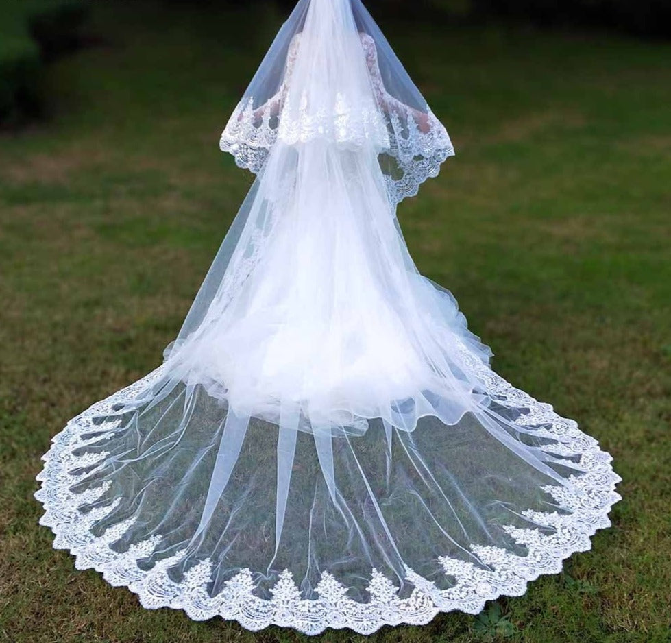 Plain Cathedral Length Tulle Veil - Charlie Veil — Loulette Bride