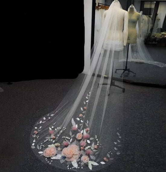 CLO - 3D Flower Veil