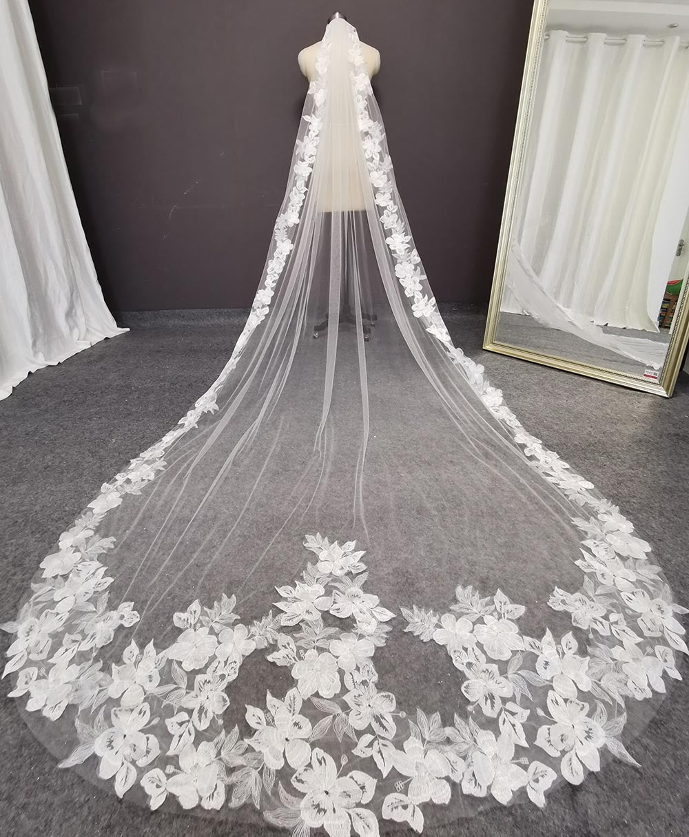 Ivory wedding veil with beaded lace appliques V107 – Tulip Bridal