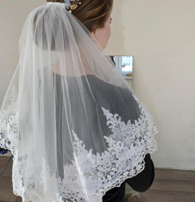 Latious 2 Tier Bride Wedding Veil White Bridal Tulle Veils with Comb  Fingertip Double Layer Veils for Brides and Women