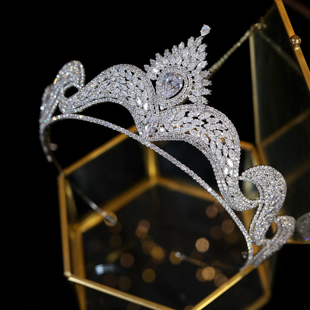 Luxurious Unique Design Aaa Cubic Zirconia Tiaras Crown Wedding Headba Tullelux Bridal Crowns