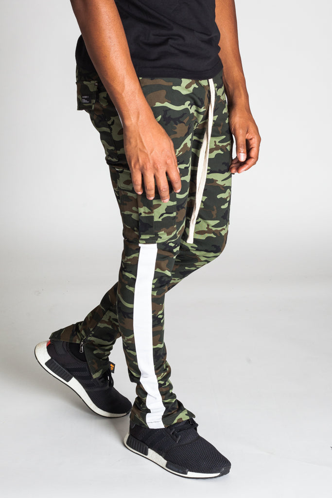 camo pants with white stripe