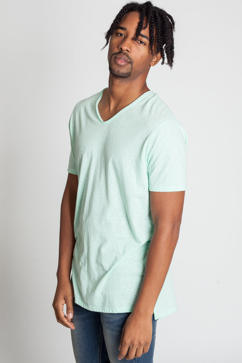 RAW EDGE V-NECK TEE