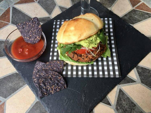 burger végétarien à la mexicaine