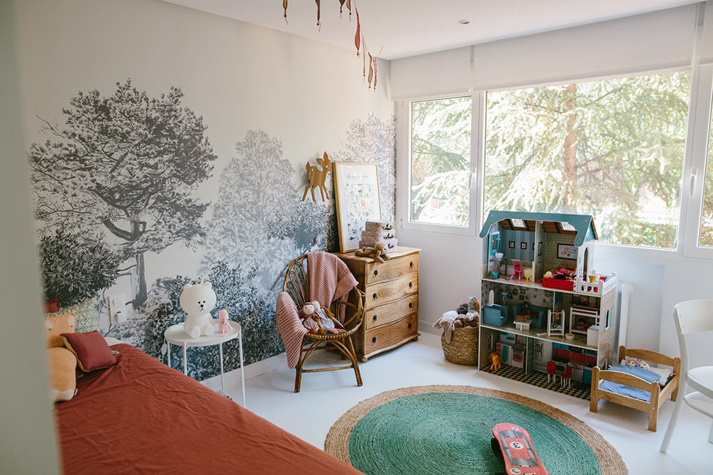 Gris Hua árboles papel tapiz mural de Sian Zeng utilizado como una característica de la pared dormitorio