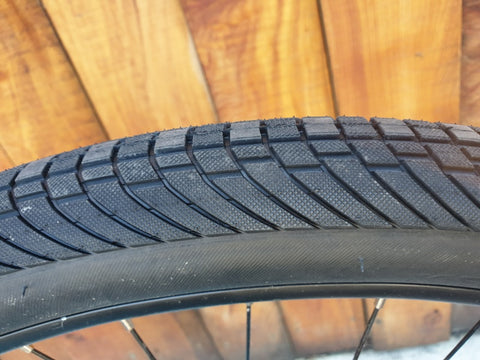 Norco Scene 3 low profile, high volume tire for easy balance and maneuverability