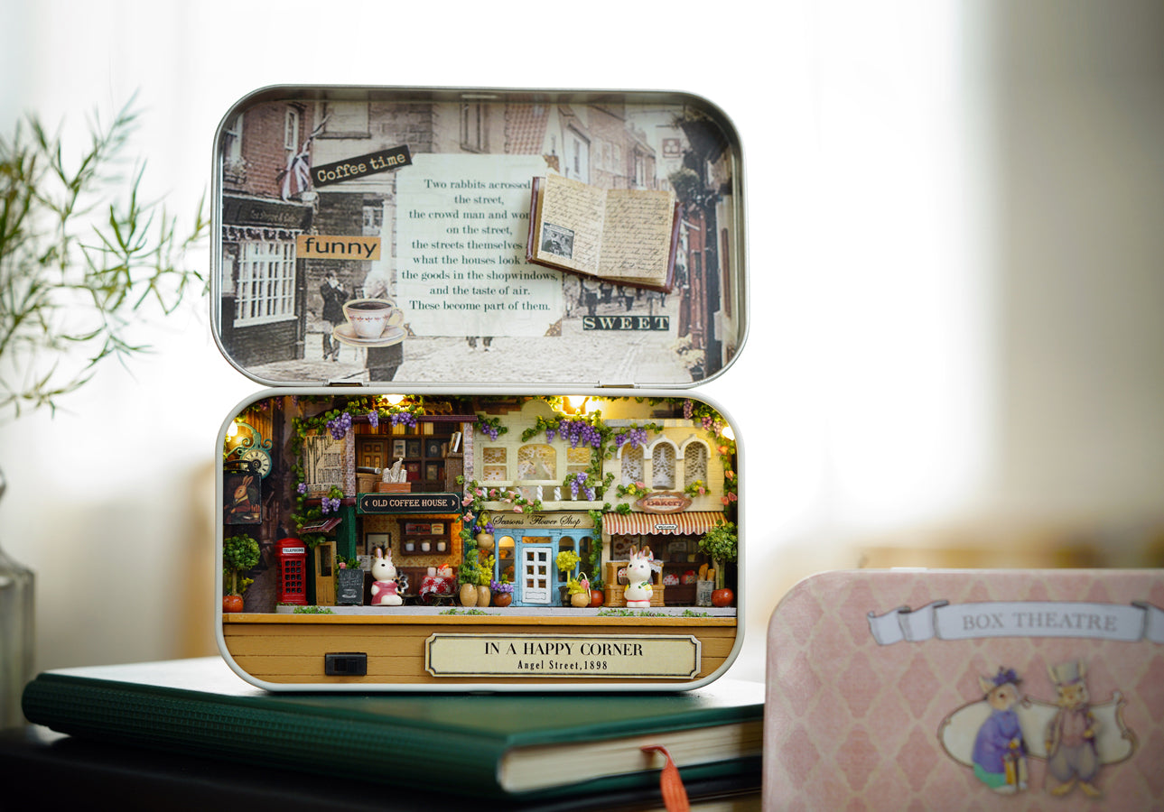 DIY Dollhouse - Box Theater - A Happy Corner – PlayAge