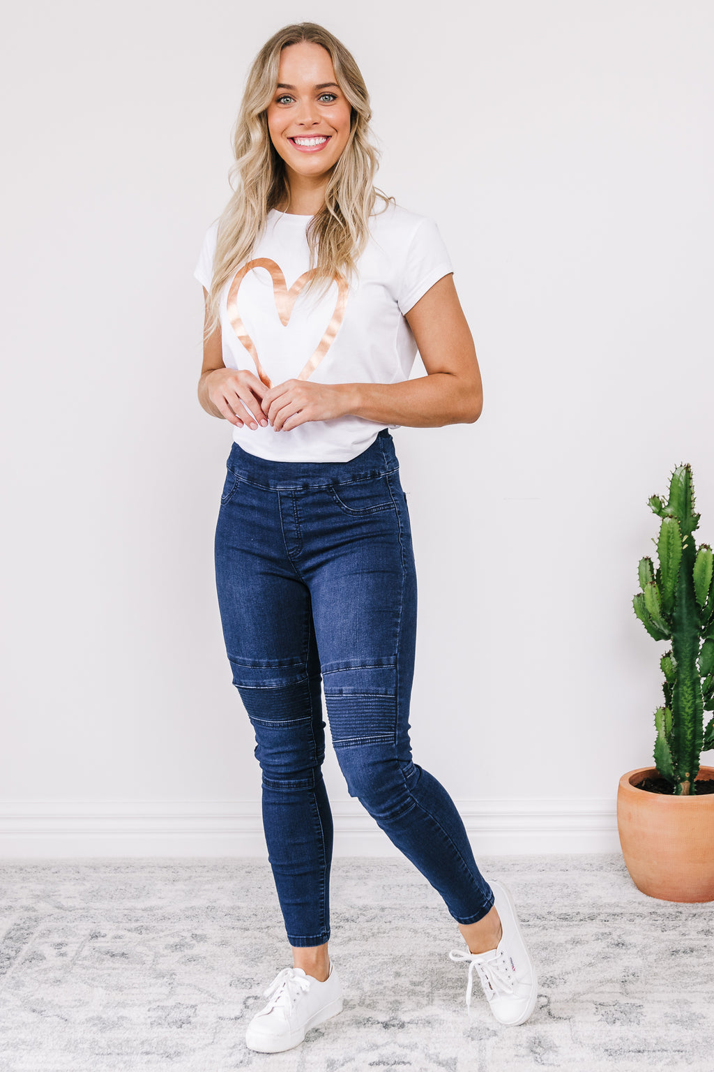Dee Pull Up Jeans - Dark Wash – Blush Clothing and Accessories