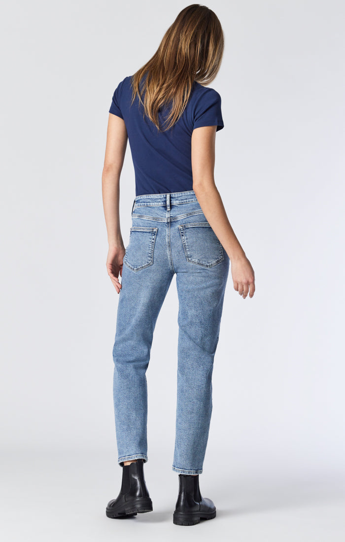 Y.A.S Women's YASZEO MW Girlfriend Ankle Jeans-NOOS, Light Blue Denim,  33/32 : : Fashion