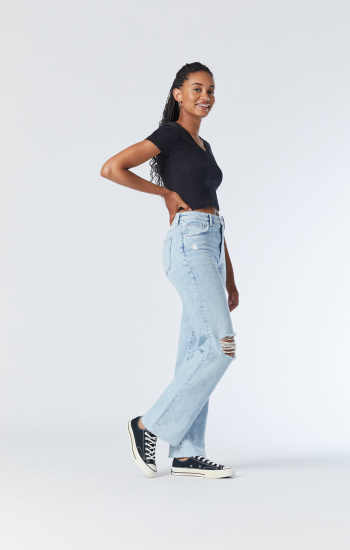 PIECES Tall PCHOLLY WIDE - Straight leg jeans - medium blue denim