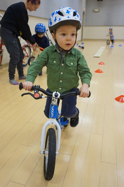 woom bike with training wheels