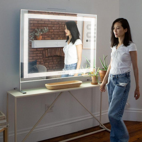GLAMCOR illuminated Socialite Mirror to improve your home interior design