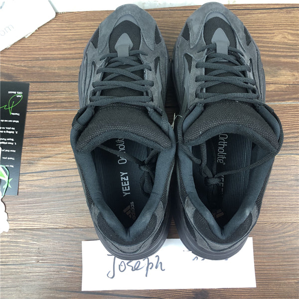 yeezy vanta retail price