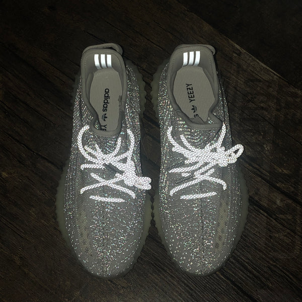 Comparison Adidas Yeezy Boost 350 V2 Static Black Real vs