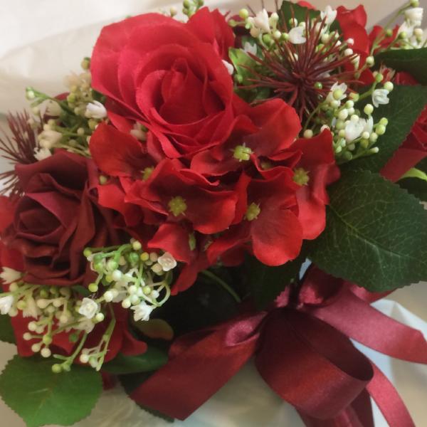 A brides bouquet featuring silk roses, hydrangea, gypsophila & folia –  AbigailRose