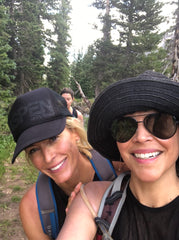 Swith2Pure Fonder: Estela and friend hiking in Aspen Colorado
