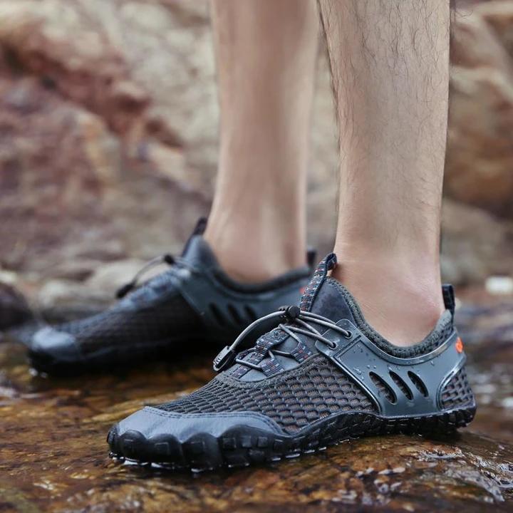 men's summer breathable mesh fabrics quick drying water fitness sneakers