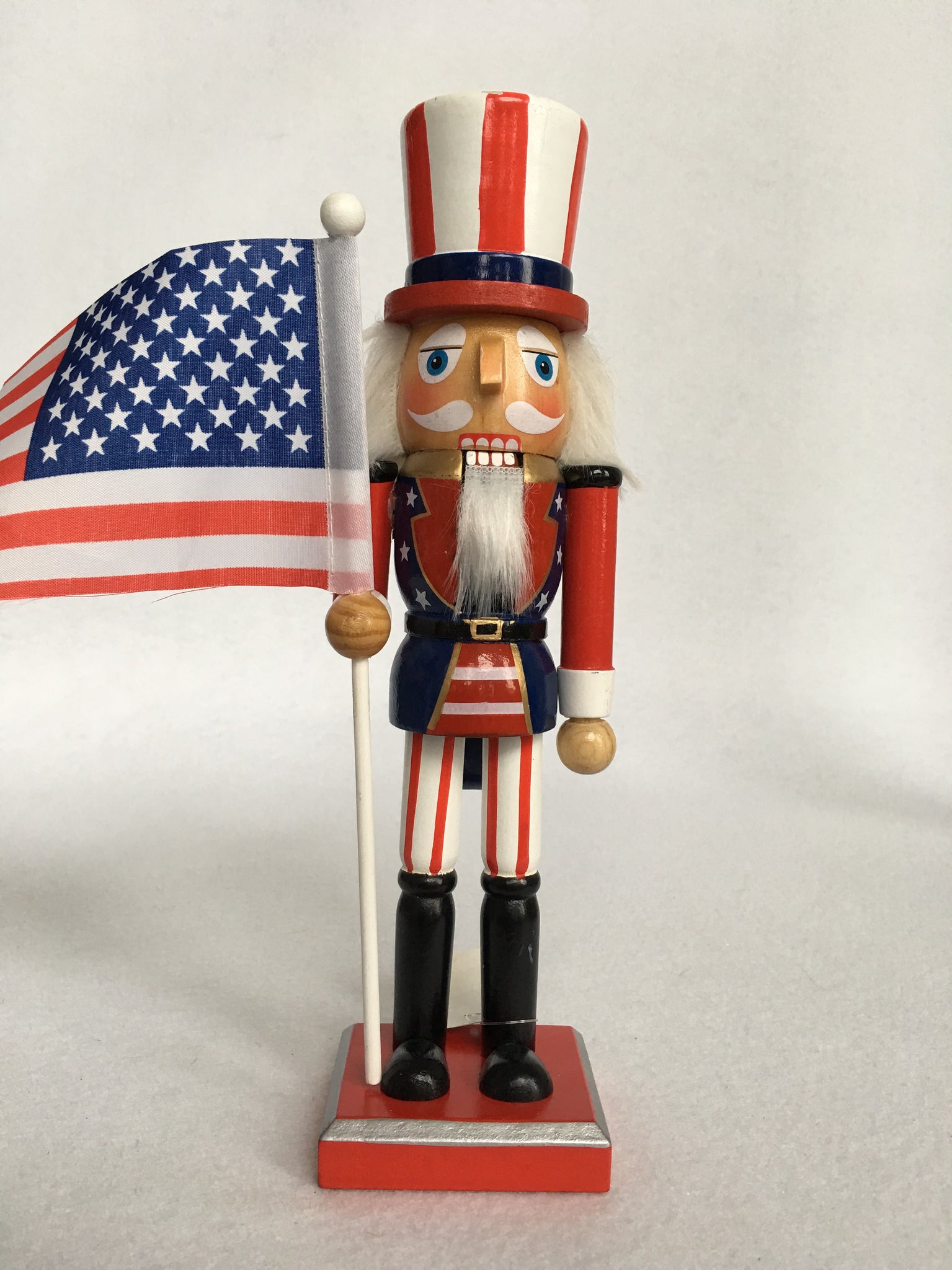 Patriotic Small Nutcracker – CrazeAbout