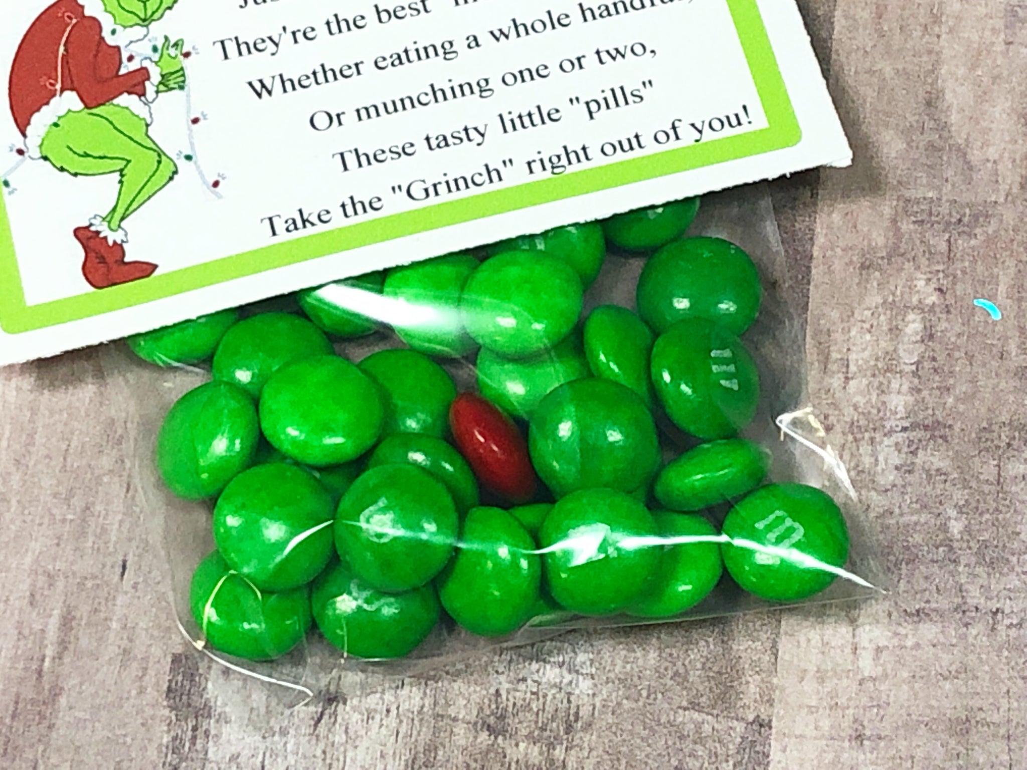 grinch-pills-candy-bag-topper-printable-diy-party-mom