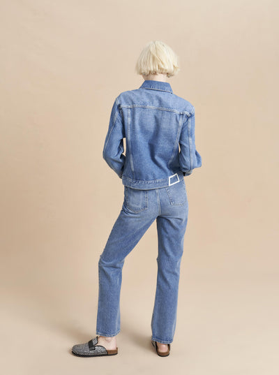 Destined to be your go-to, classic jean jacket, our version is slightly cropped so pairs perfectly with our high waisted denim, tucked in tanks or even to show off a peek of one of our oversized striped knits. 