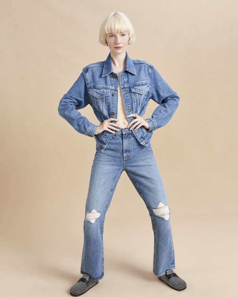 Destined to be your go-to, classic jean jacket, our version is slightly cropped so pairs perfectly with our high waisted denim, tucked in tanks or even to show off a peek of one of our oversized striped knits. 