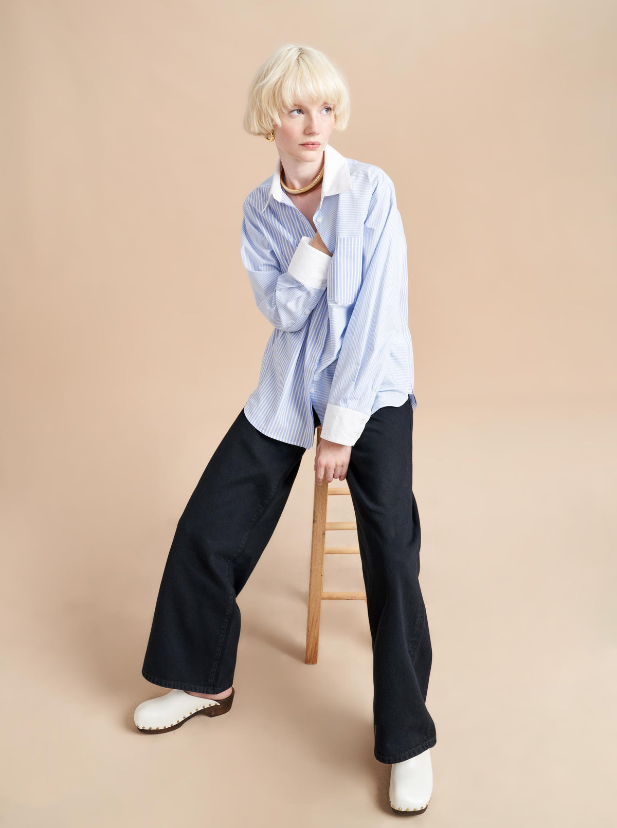 A staple for your closet, whether it lives in your weekday, workwear collection or thrives on the weekend unbuttoned, with rolled up cuffs, this shirt with contrast cuffs and collar is seasonless; equally great under a sweater or unbuttoned over a tank. For a cropped version, see our Cropped Gemma Shirt.