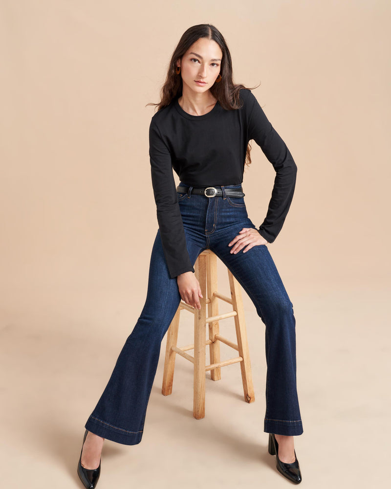 What makes the perfect tee? Why don't you ask our co-founders? Meredith's long sleeve version in super soft cotton is not too fitted, not too oversized-perfect for layering with a pop of color.