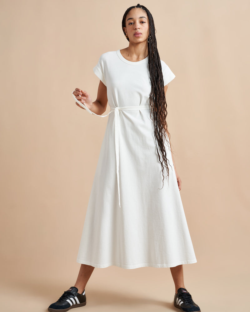 The search for the perfect t-shirt dress is over. This maxi style, in 100% organic cotton, features a slightly A-line silhouette and comes with a removable belt so you can decide how much shape you want and not to worry, like most of our best selling dresses, this too comes with pockets. You can thank us later.