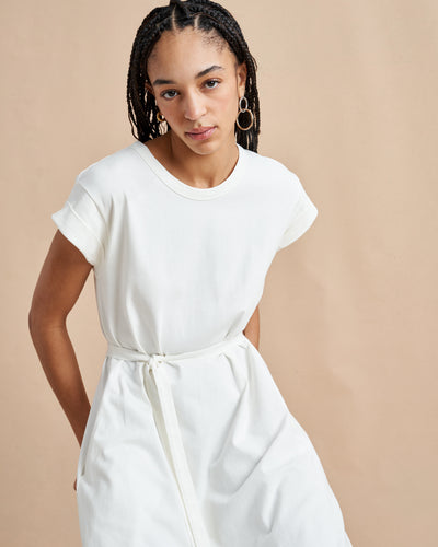 The search for the perfect t-shirt dress is over. This maxi style, in 100% organic cotton, features a slightly A-line silhouette and comes with a removable belt so you can decide how much shape you want and not to worry, like most of our best selling dresses, this too comes with pockets. You can thank us later.