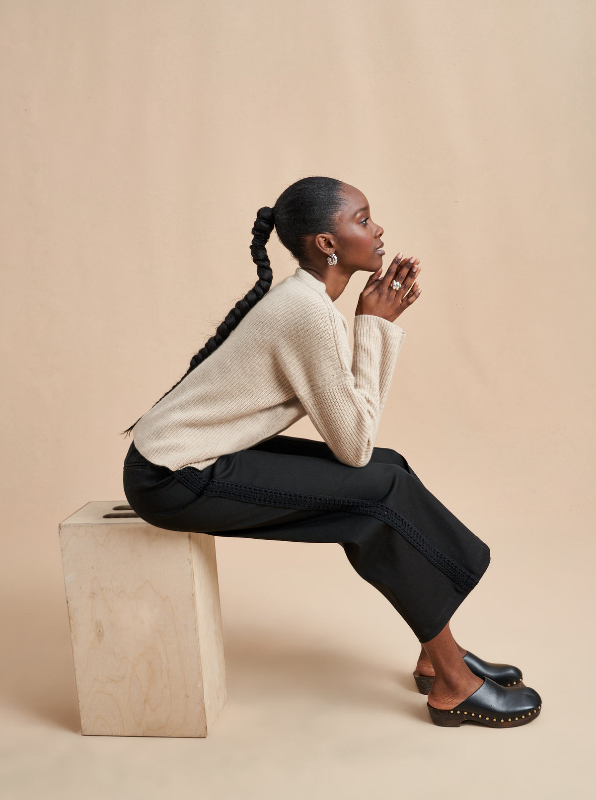 This is it. This is your everyday, never-without, take-with-you-everywhere sweater that will always have your back. Deliciously ribbed cashmere in a loose crewneck and slightly cropped silhouette means you need one in every color for tous les jours. 