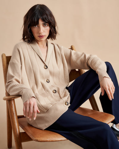 Inspired by our co-founder, Molly Howard, this recycled cotton and cashmere cardigan is the queen of comfort (especially when paired back to the Molly Pants). Wear it as a set, wear it with your favorite jeans, wear it with nothing else at all - whichever way you choose, you'll like how you feel (and how you look).