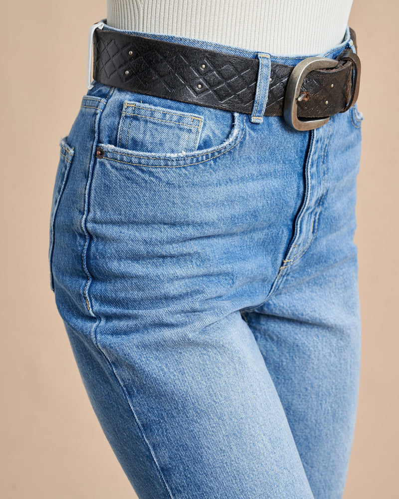 The classic, high-rise, non-stretch, straight-leg jean that gets better after each wear, never goes out of style, never disappoints and you can never get enough of, AKA The Molly jean or The Mom Jean, aptly named after our co-founder that will take you from 9 to 5, after hours and beyond. 