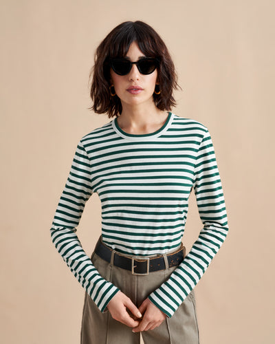 What makes the perfect tee? Why don't you ask our co-founders? Meredith's striped version in super soft cotton is not too fitted, not too oversized with long sleeves, perfect for layering with a pop of color.