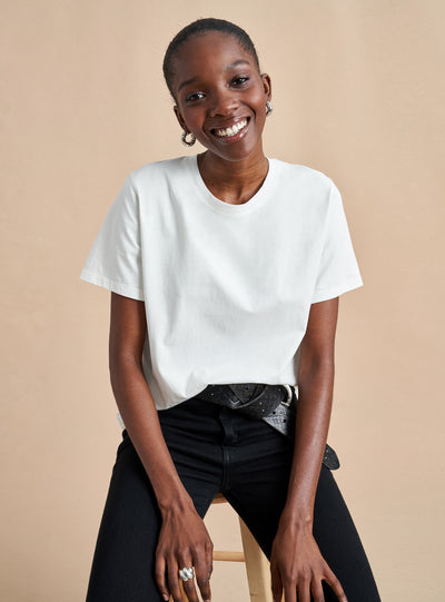 What makes the perfect tee? Why don't you ask our co-founders? Valerie's classic tee in super soft cotton is more of a boyfriend, generous fit, perfect for throwing on over her namesake, skinny jean (or any of our jeans ;-))