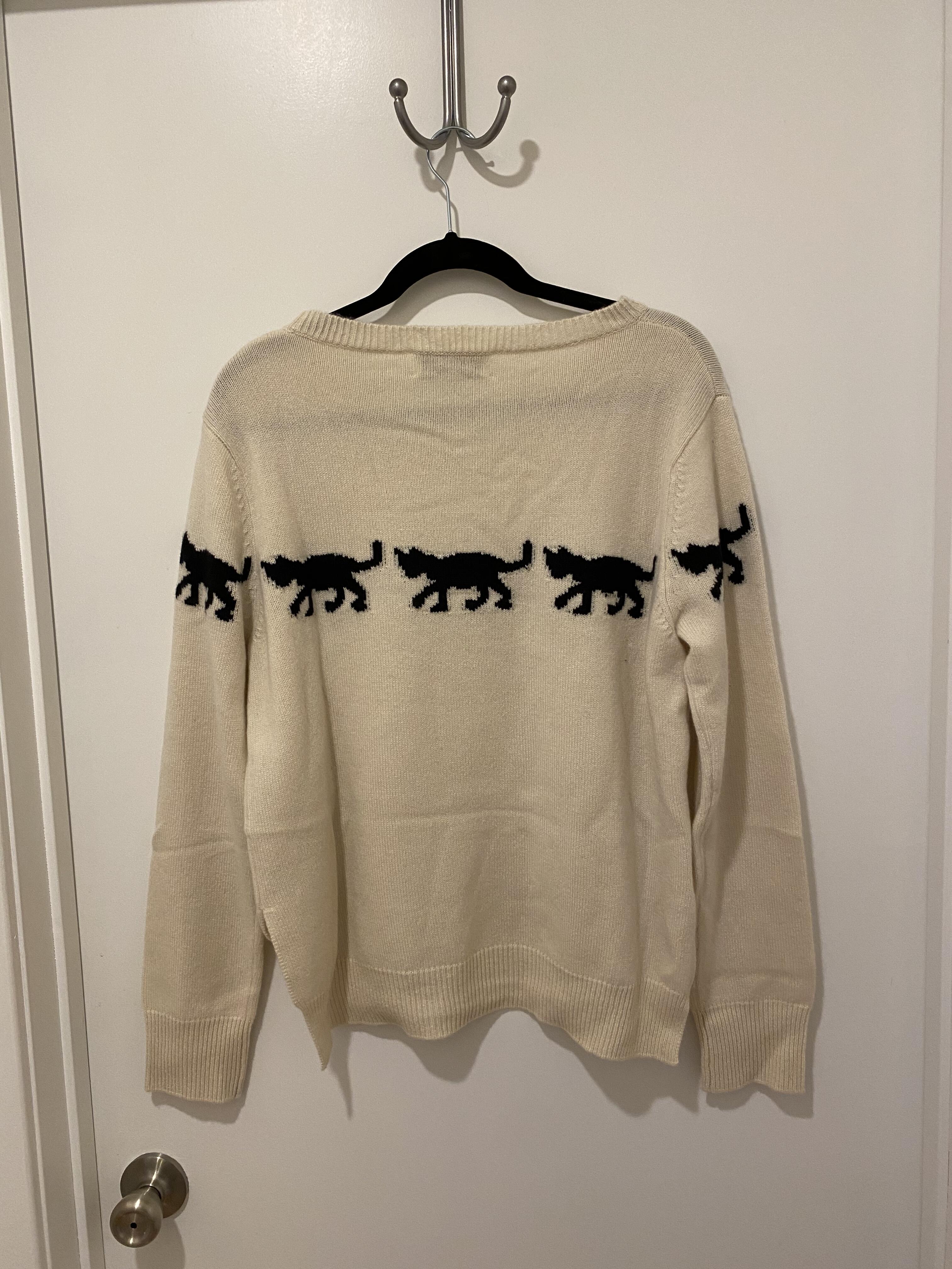 Pepe Sweater